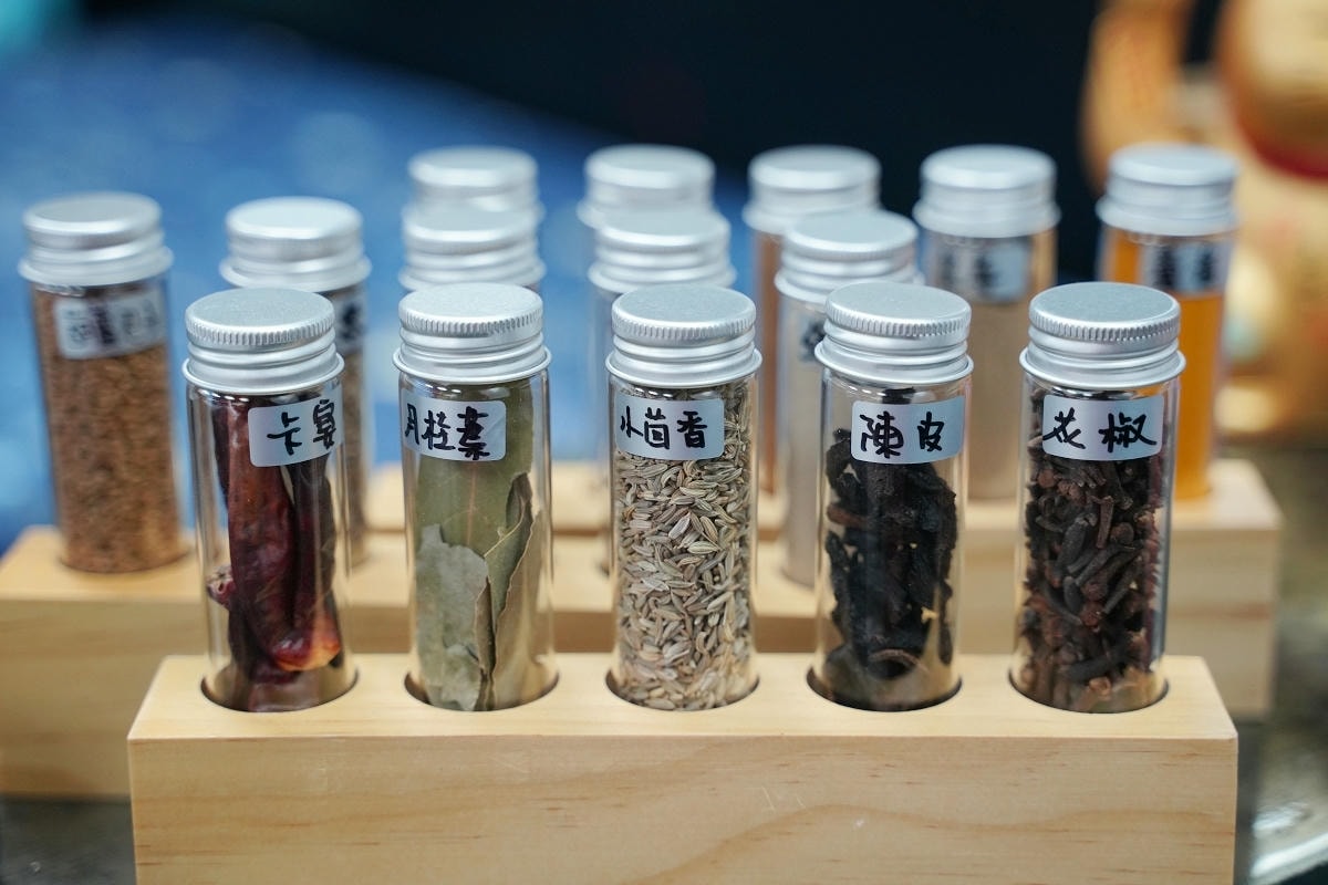 【94咖哩孃】獨家13種香料配方板橋新開幕香料咖哩火鍋 美味必點白雪砂鍋煲/赤雪砂鍋煲