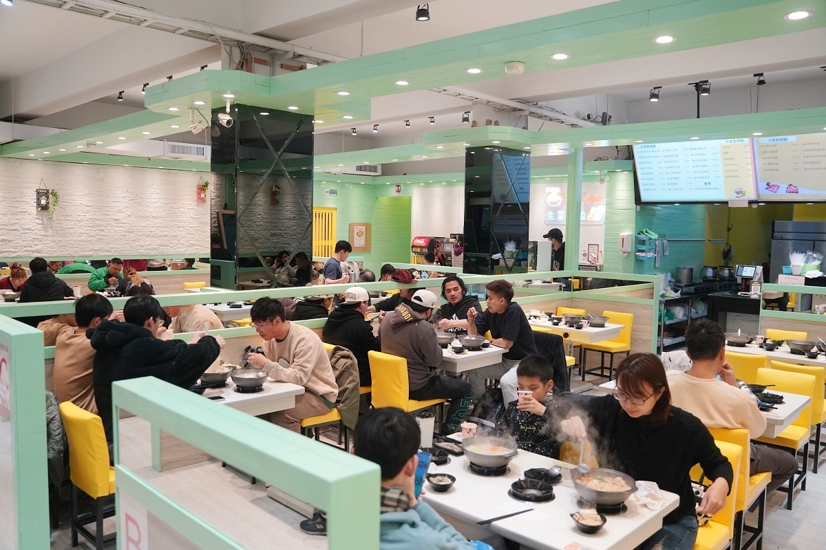 【中壢中園路美食推薦】涼麵/生菜沙拉/滷肉飯/霜淇淋/零食餅乾無限量供應 鍋大佬中園直營店