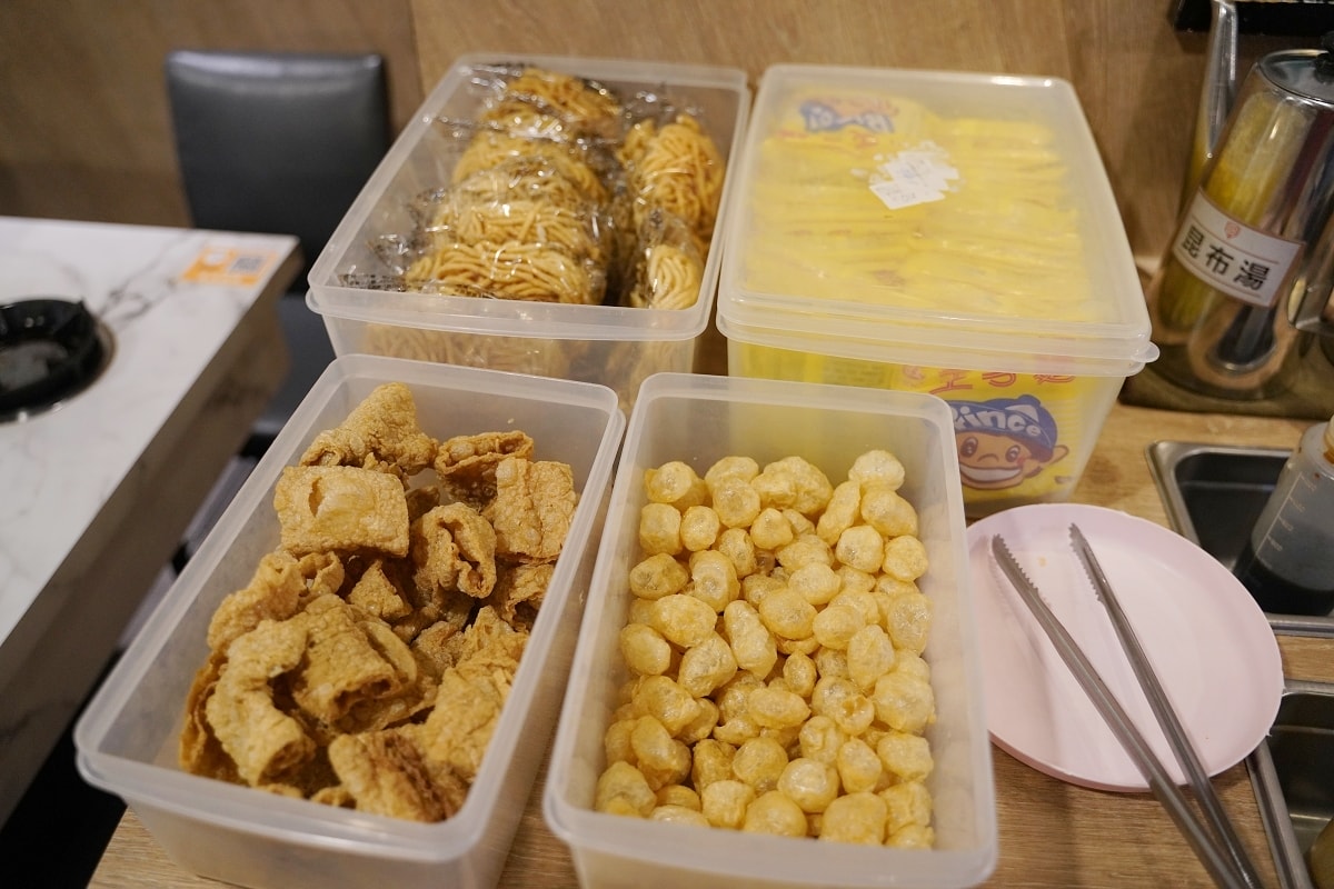 【台北內湖鍋物推薦】西湖平價小火鍋好選擇 蔬菜火鍋料冰品白飯飲料無限量供應 老先覺功夫窯燒鍋台北西湖店