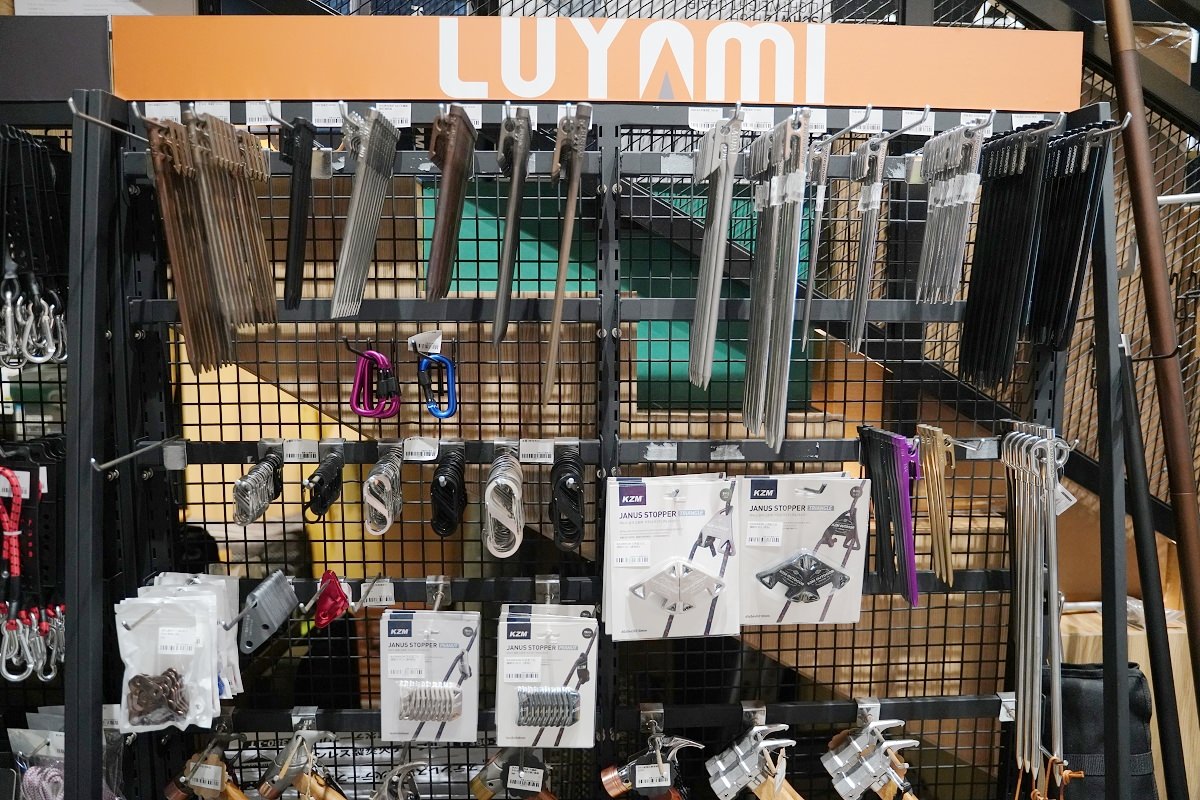 【桃園露營用品店推薦】桃園最大露營精品販售出租專門店 車頂架安裝曬帳服務 露雅迷露營生活精品