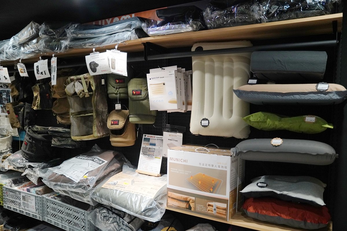 【桃園露營用品店推薦】桃園最大露營精品販售出租專門店 車頂架安裝曬帳服務 露雅迷露營生活精品