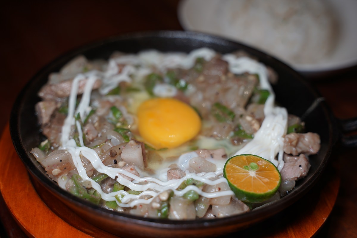 【內壢異國料理推薦】桃園菲式料理餐廳好選擇 菲律賓米其林美食 饗入菲菲