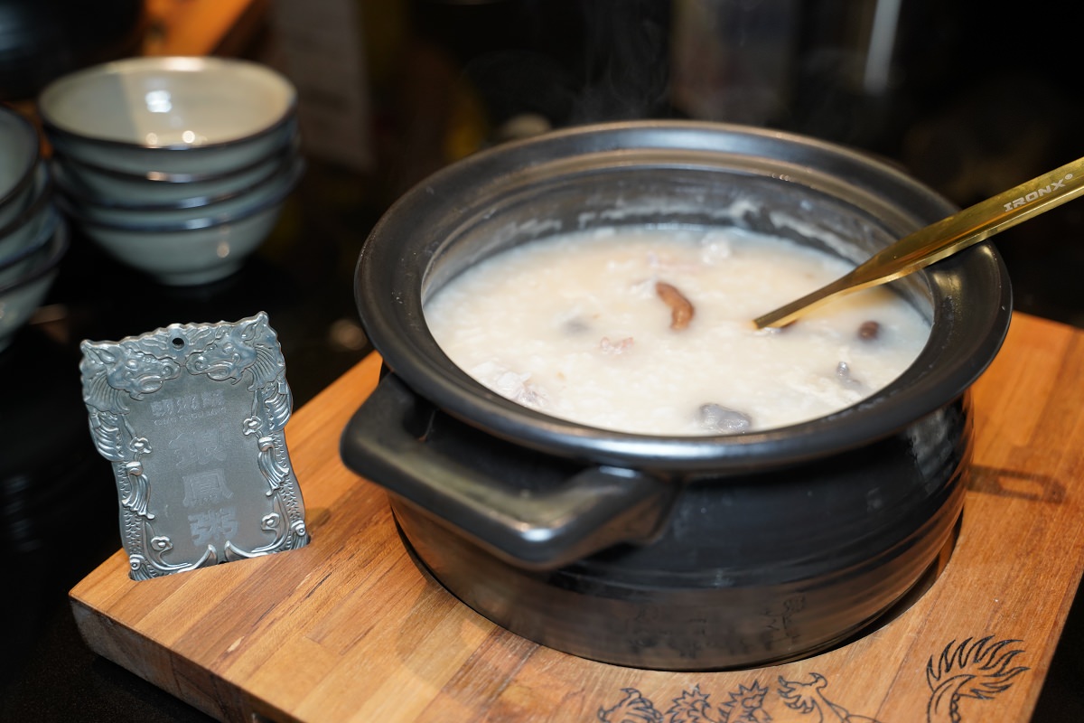 【台北砂鍋粥推薦】王品首間砂鍋料理落腳捷運中山站 首創「金龍、銀鳳、琥珀」三大粥底 朝粥幫砂鍋粥與中華料理台北南京東店