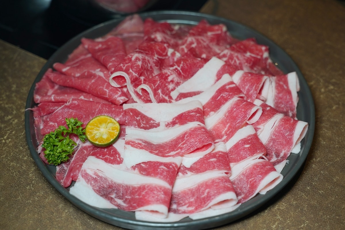【台中美術園道美食推薦】全台唯一產地直送鮮蔬吃到飽火鍋店 調製獨門醬汁湯底 論石間鍋物台中國美店