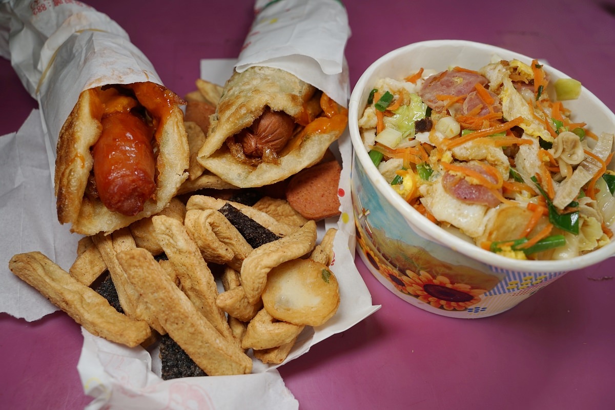 【金門必吃美食推薦】在地30年阿兵哥口袋美食名單 美味必點蛋香蛋狗炒泡麵 合泉購物中心