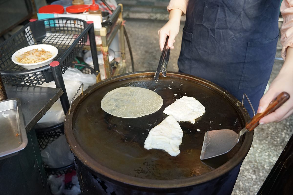 【台中中美街早餐推薦】台中古早味炒麵+綜合湯早餐店 無招牌在地隱藏版中式早餐