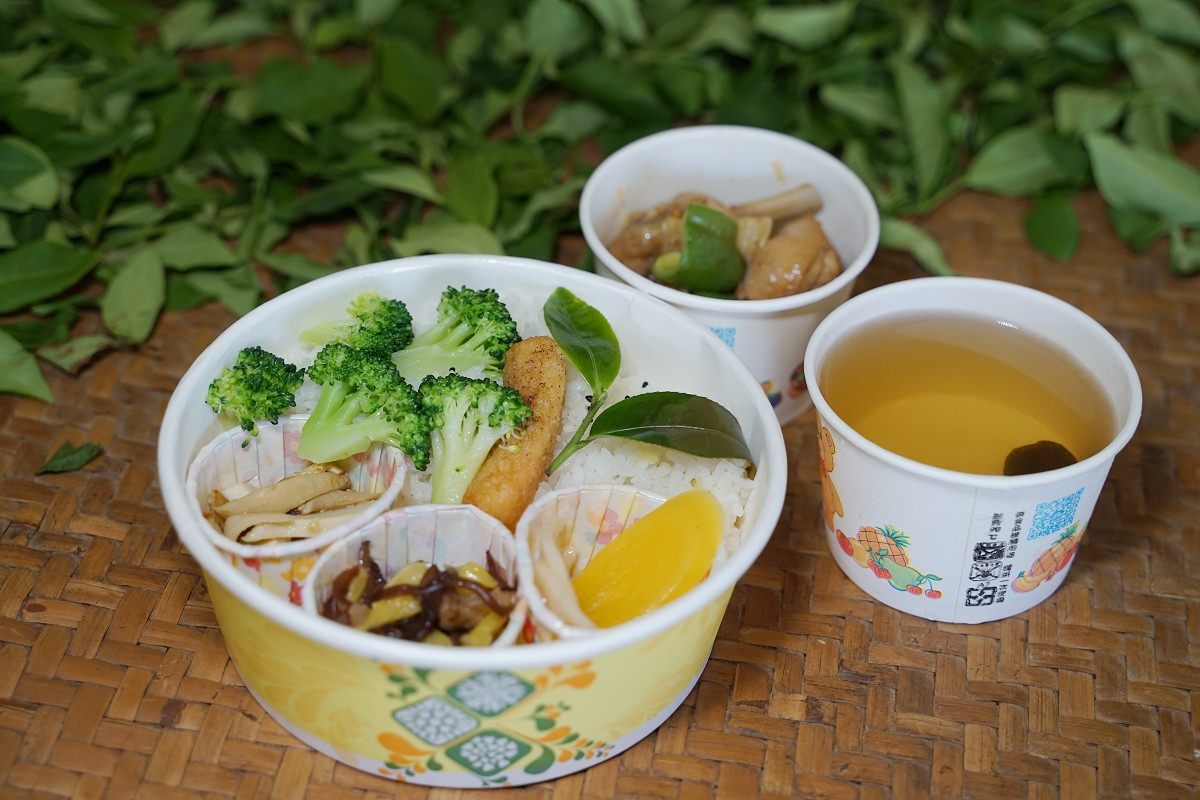 【南投名間行程景點推薦】茶園風情體驗採茶姑娘拍美照 茶廠揉茶品茶大考驗 泉發茶廠
