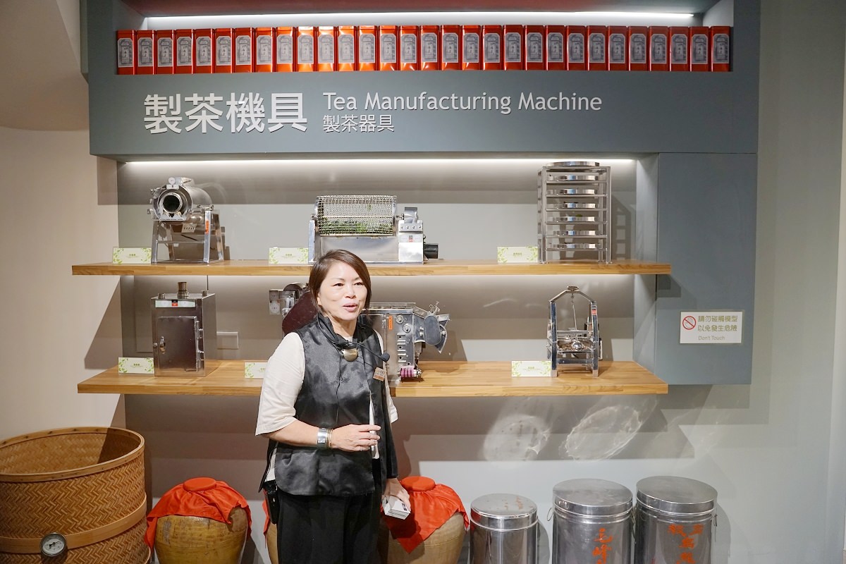 【南投名間免費景點推薦】茶席擺設網美打卡必訪 台灣第一茶球 松柏嶺遊客中心(茶文化主題館) - 第8張圖 【南投名間免費景點推薦】茶席擺設網美打卡必訪 台灣第一茶球 松柏嶺遊客中心(茶文化主題館)