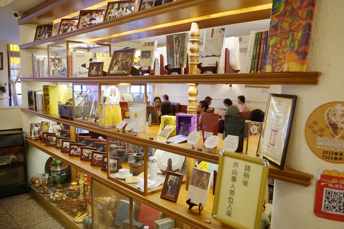 【台北咖啡館推薦】創立於1949年承襲俄國皇室血統 臺北60年代文學沙龍 明星咖啡館