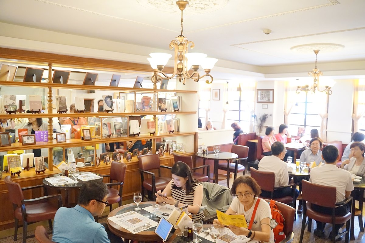 【台北咖啡館推薦】創立於1949年承襲俄國皇室血統 臺北60年代文學沙龍 明星咖啡館