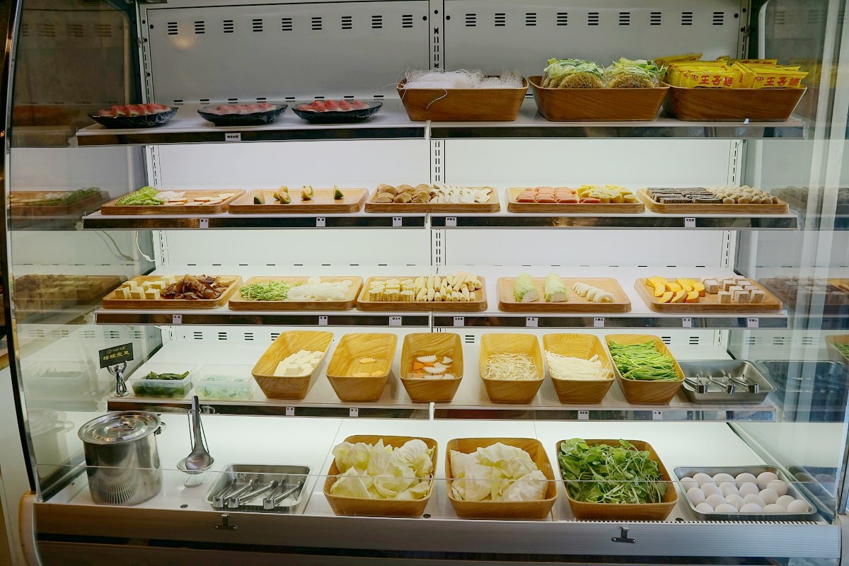 【台北萬華火鍋推薦】萬大路美食餐廳好選擇 全台第一間咖哩特色湯頭 94咖哩孃萬大鍋物店