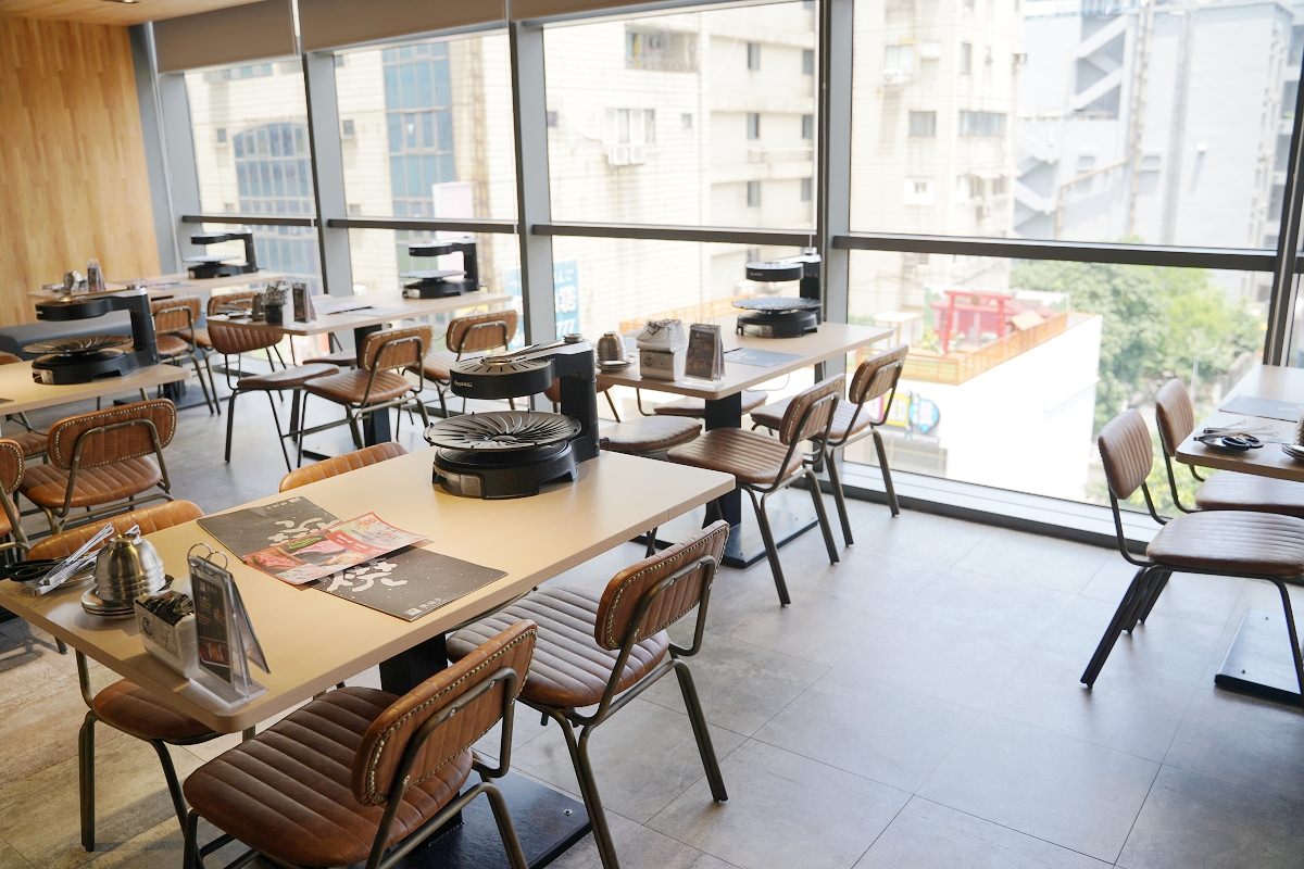 【桃園統領廣場美食推薦】桃園韓式烤肉料理好選擇 絕對肉感商業午餐美味必點 燒桶子韓食烤肉統領店