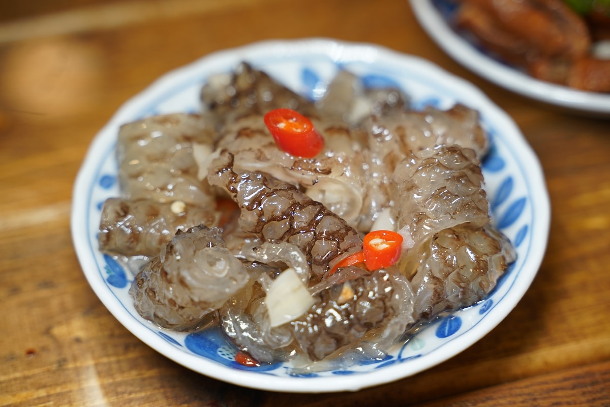 【中壢福州商圈美食推薦】全桃最浮誇霸王牛肉麵 一麵兩吃好吃更加分 清牛堂清燉牛肉麵中壢店
