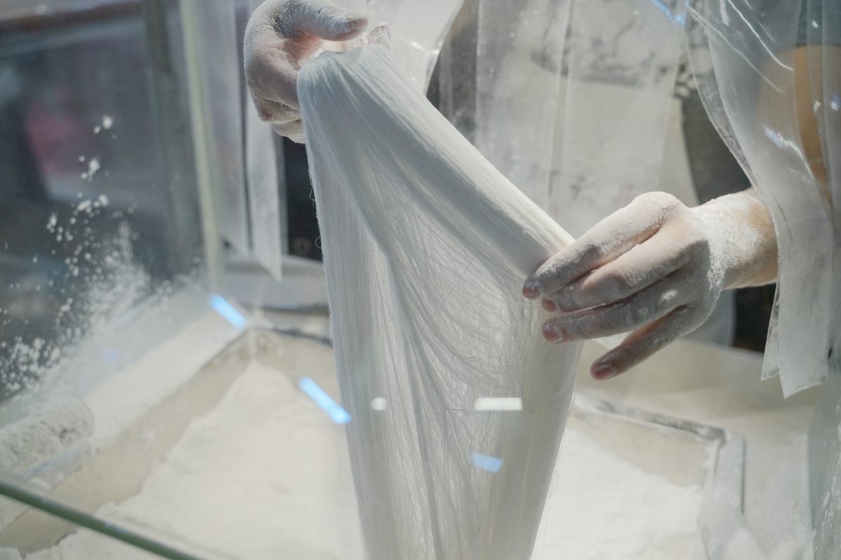 【中壢觀光夜市甜點推薦】龍鬚糖入口即化絕妙口感 2023桃園上好攤星光好味組金賞 曹阿伯龍鬚糖