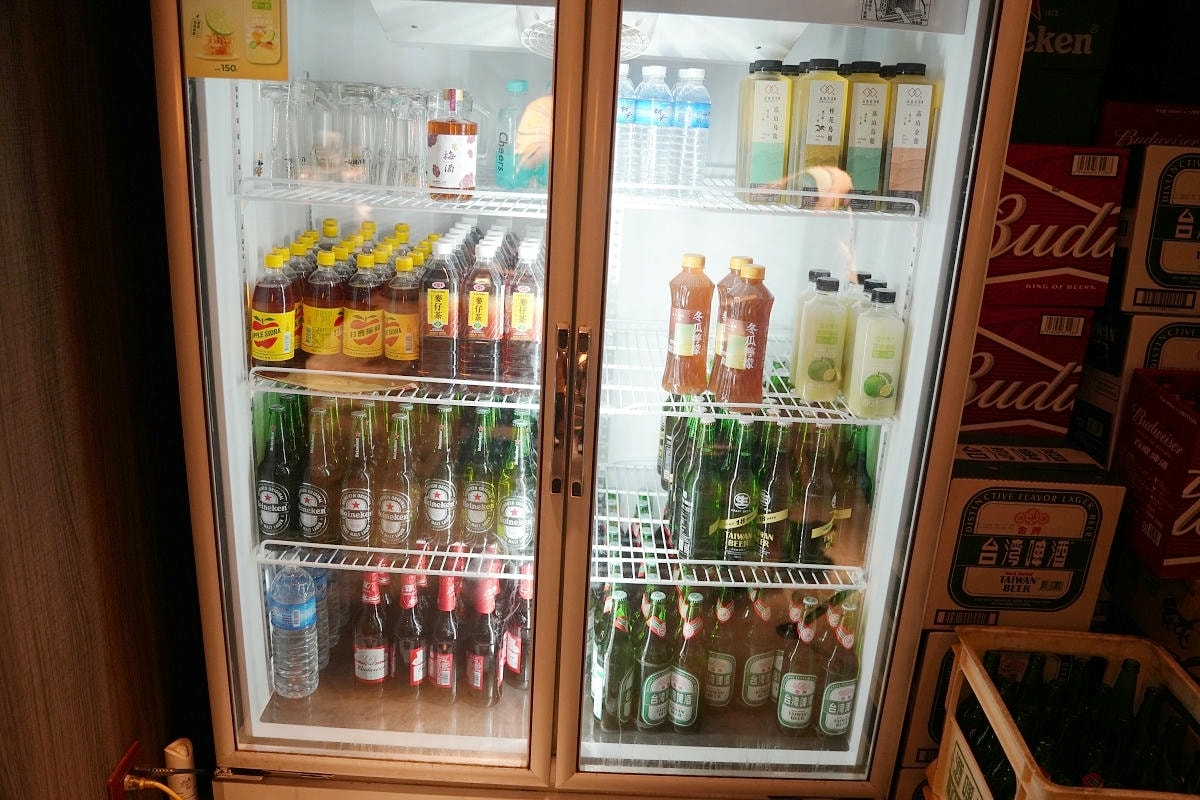 【第一猛海鮮燒烤快炒東興店】台中超人氣海鮮熱炒店 鮮蚵鳳螺蛤蜊三寶必點 高CP值鳳梨苦瓜雞 - 第3張圖 【第一猛海鮮燒烤快炒東興店】台中超人氣海鮮熱炒店 鮮蚵鳳螺蛤蜊三寶必點 高CP值鳳梨苦瓜雞