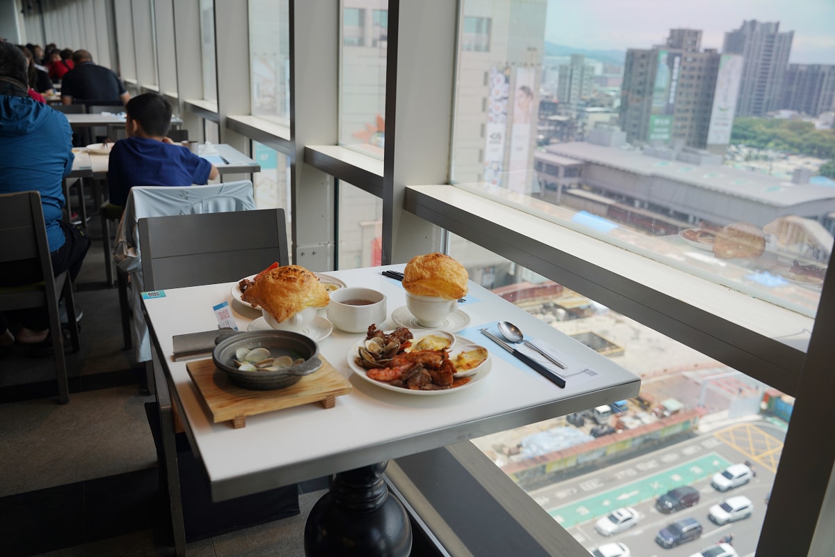 【饗食天堂桃園新光店】桃園吃到飽推薦 新光三越桃園站前店11樓 匯集中/西/日式料理職人 - 第3張圖 【饗食天堂桃園新光店】桃園吃到飽推薦 新光三越桃園站前店11樓 匯集中/西/日式料理職人