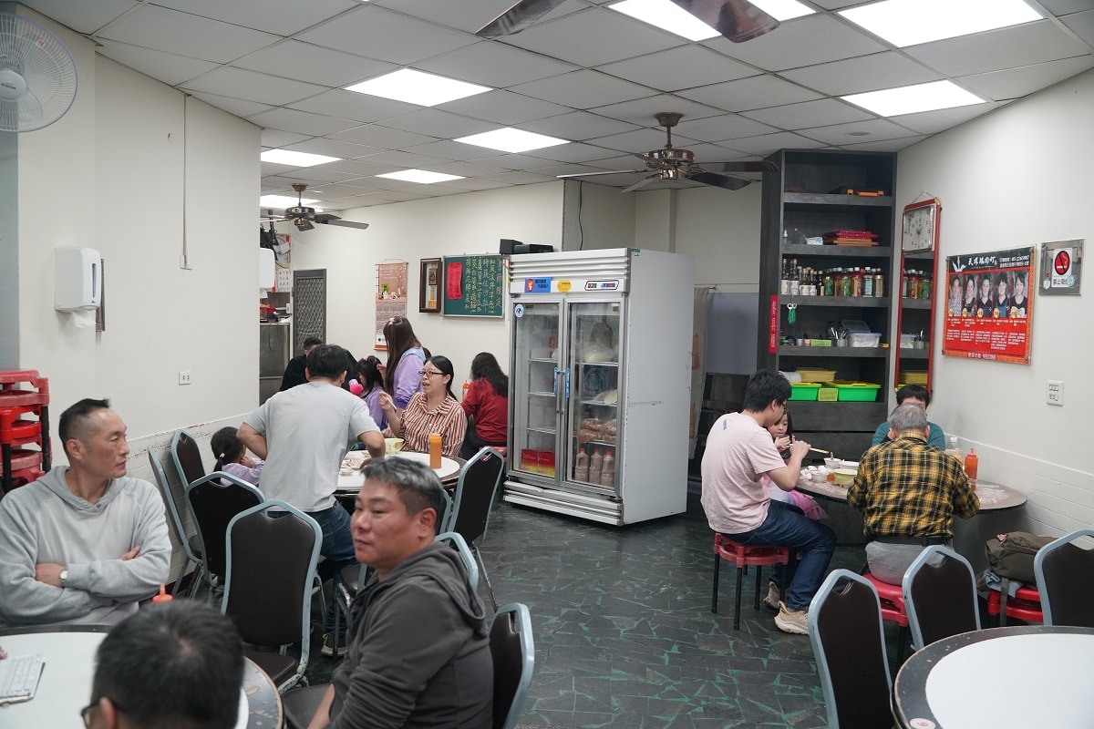 【嘉義民雄鵝肉餐廳推薦】燜煮鵝肉口感軟嫩CP值高 民雄鵝肉一條街聚餐好選擇 民雄鵝肉町