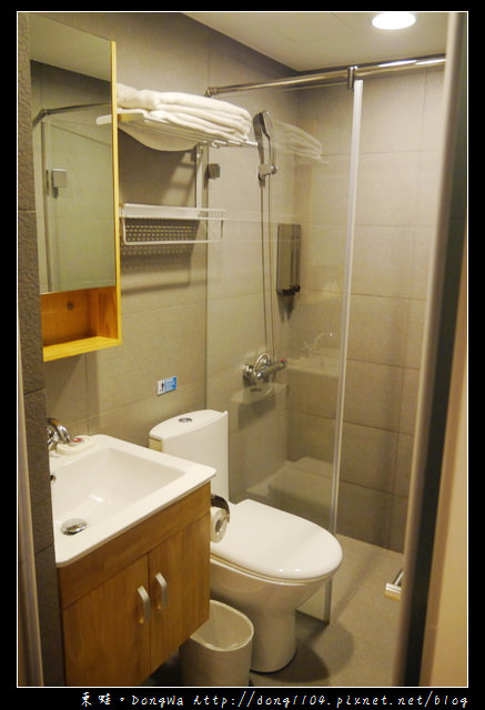 【台北住宿】台北火車站南陽街。約克旅店 YORK HOTEL。北歐溫馨二人房 【台北住宿】台北火車站南陽街。約克旅店 YORK HOTEL。北歐溫馨二人房