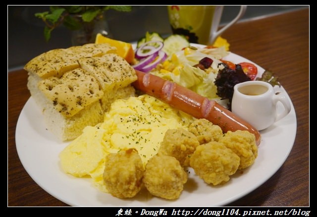 【桃園食記】三元街貓咪早餐店|寵物友善|DEMO HOUSE 早午餐 【桃園食記】三元街貓咪早餐店|寵物友善|DEMO HOUSE 早午餐