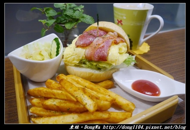 【桃園食記】三元街貓咪早餐店|寵物友善|DEMO HOUSE 早午餐 【桃園食記】三元街貓咪早餐店|寵物友善|DEMO HOUSE 早午餐