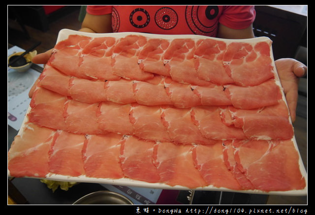 【台北食記】大直必吃火鍋|超大份量肉盤|打卡送好肉|鍋饕精饌涮涮鍋 【台北食記】大直必吃火鍋|超大份量肉盤|打卡送好肉|鍋饕精饌涮涮鍋