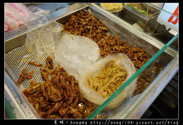【新北食記】三重滷味 三和夜市美食推薦|小楊土雞鳳爪 十元滷味 【新北食記】三重滷味 三和夜市美食推薦|小楊土雞鳳爪 十元滷味