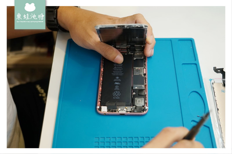 【桃園市區 iphone 維修推薦】螢幕維修990元起 電池更換450元 Eu手機現場維修包膜
