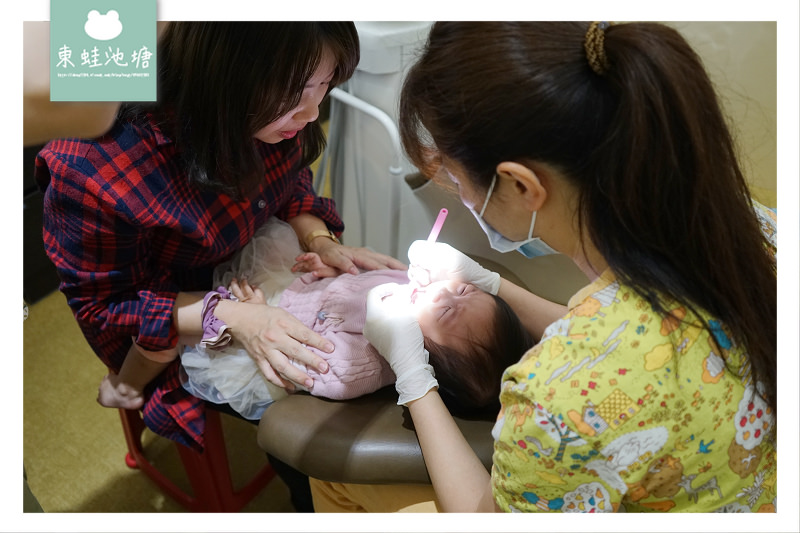 【桃園兒童塗氟推薦】6歲以下兒童有補助 氟漆氟膠比較 蘆竹南崁玉米田兒童青少年牙醫診所 【桃園兒童塗氟推薦】6歲以下兒童有補助 氟漆氟膠比較 蘆竹南崁玉米田兒童青少年牙醫診所