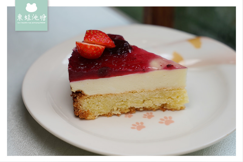 【新竹餐酒館推薦】可愛拉花拿鐵 外帶調酒服務 現點現做甜點 W.Bistro 新竹咖啡調酒甜點店 【新竹餐酒館推薦】可愛拉花拿鐵 外帶調酒服務 現點現做甜點 W.Bistro 新竹咖啡調酒甜點店