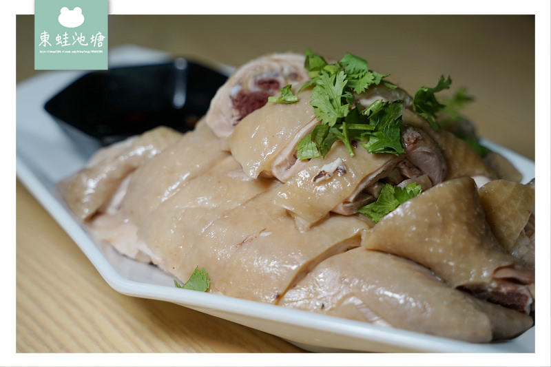 【烏來老街美食推薦】美味白斬土雞香酥溪魚 阿春美食