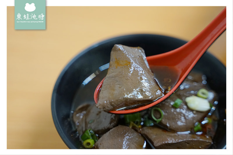 【新北金山小吃推薦】好吃滷肉飯/麻辣鴨血 喆品食堂