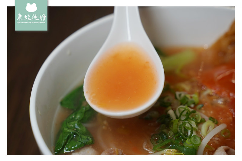 【竹北牛肉麵店推薦】美味半筋半肉拉麵/蕃茄炸蛋拉麵 三代目牛肉麵 【竹北牛肉麵店推薦】美味半筋半肉拉麵/蕃茄炸蛋拉麵 三代目牛肉麵