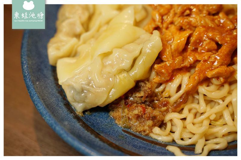 【新竹清大夜市美食推薦】激推港式雲吞/水餃撈麵 搭配天王麻/大佬醬更美味 港島主麵 【新竹清大夜市美食推薦】激推港式雲吞/水餃撈麵 搭配天王麻/大佬醬更美味 港島主麵