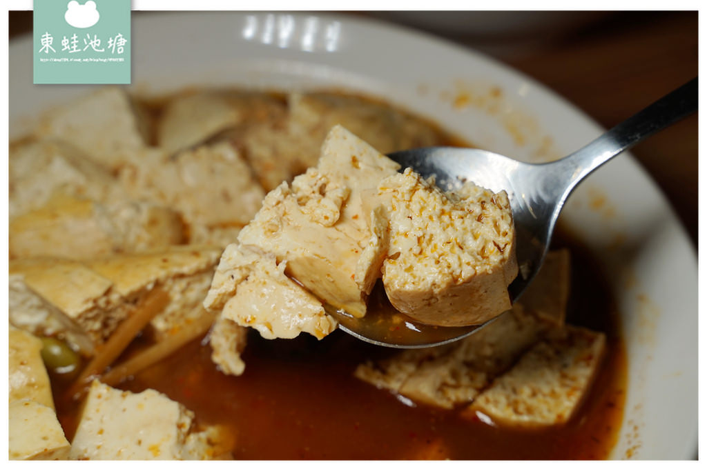 【新竹素食推薦】新竹城隍廟全素小吃 美味雪菜腰果飯/芝麻香麵 臭二爺素食清蒸臭豆腐 【新竹素食推薦】新竹城隍廟全素小吃 美味雪菜腰果飯/芝麻香麵 臭二爺素食清蒸臭豆腐