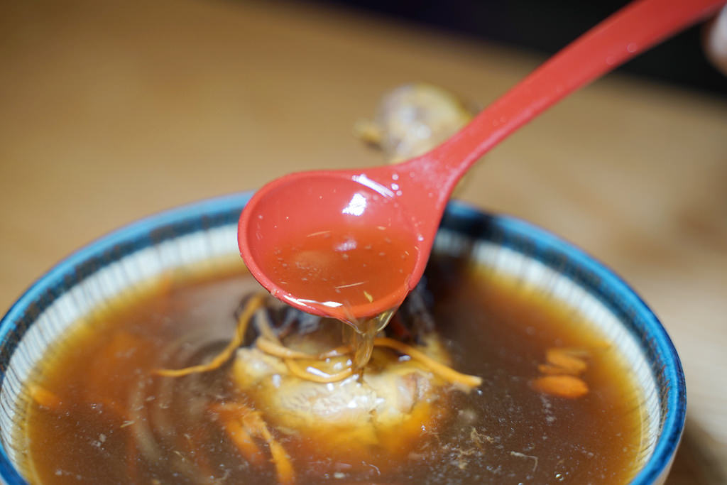 【迪化街年節禮盒推薦】杜仲蟲草雞湯年節禮盒組 美味桃膠雪蓮子銀耳露 聯通漢芳 【迪化街年節禮盒推薦】杜仲蟲草雞湯年節禮盒組 美味桃膠雪蓮子銀耳露 聯通漢芳