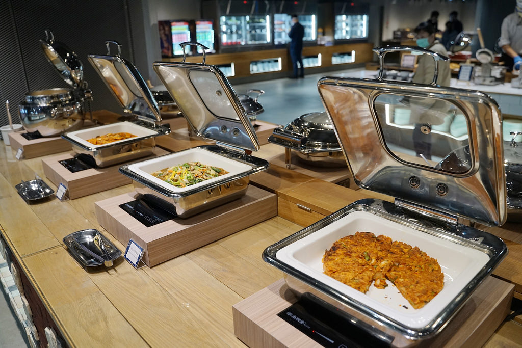 【台中親子飯店推薦】太空火箭探索樂園+宇宙漫步銀河探索樂園 全台最大自助式早午餐餐廳 台中鳳凰酒店 【台中親子飯店推薦】太空火箭探索樂園+宇宙漫步銀河探索樂園 全台最大自助式早午餐餐廳 台中鳳凰酒店
