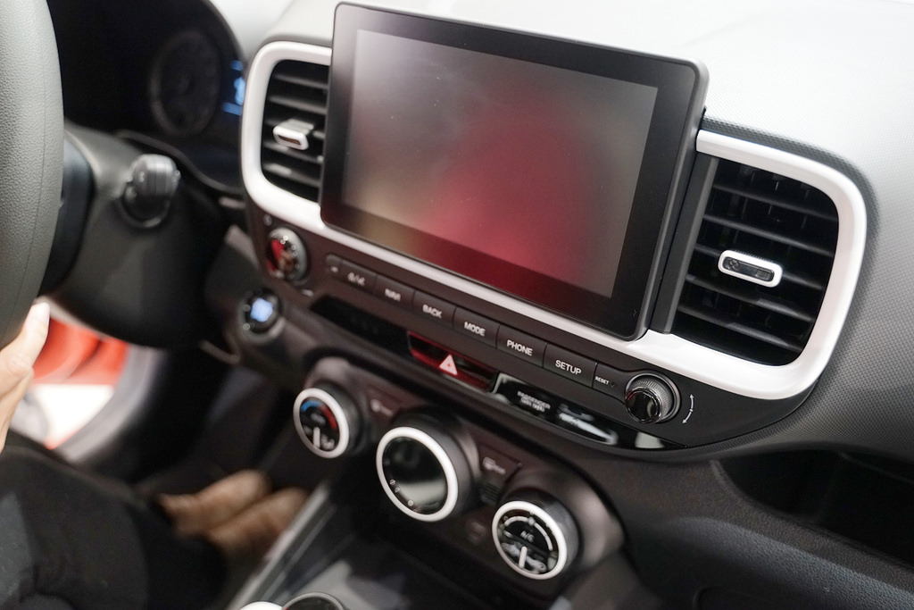 【Hyundai 現代汽車】人氣小跨界 Venue超圈粉 新上市 全台限量新色100輛 【Hyundai 現代汽車】人氣小跨界 Venue超圈粉 新上市 全台限量新色100輛
