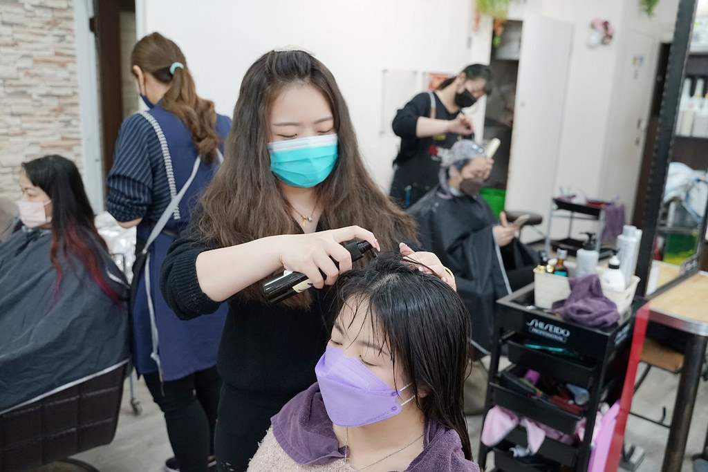 【中壢火車站美髮沙龍推薦】頭皮調理/頭皮檢測課程 中壢在地老字號 Mars Hair Salon瑪斯美髮沙龍 【中壢火車站美髮沙龍推薦】頭皮調理/頭皮檢測課程 中壢在地老字號 Mars Hair Salon瑪斯美髮沙龍