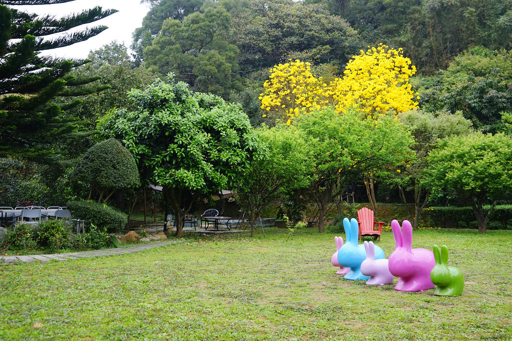 【新北三芝親子餐廳推薦】可愛迷你馬+遊戲沙坑 美味蜜糖吐司/田園烤半雞/南瓜海鮮飯 小馬貝菈親子餐廳 【新北三芝親子餐廳推薦】可愛迷你馬+遊戲沙坑 美味蜜糖吐司/田園烤半雞/南瓜海鮮飯 小馬貝菈親子餐廳
