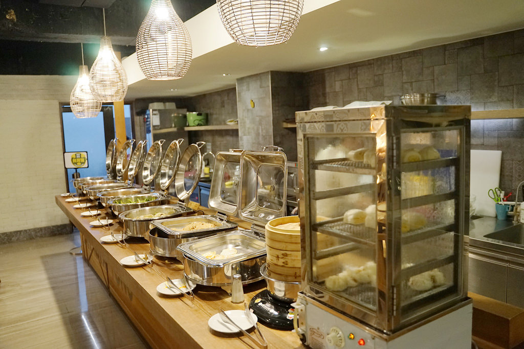 【嘉義住宿飯店推薦】下樓就是文化路夜市 豪華自助早餐吃到飽 蘭桂坊花園酒店 【嘉義住宿飯店推薦】下樓就是文化路夜市 豪華自助早餐吃到飽 蘭桂坊花園酒店
