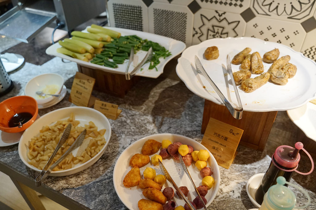 【嘉義住宿飯店推薦】下樓就是文化路夜市 豪華自助早餐吃到飽 蘭桂坊花園酒店 【嘉義住宿飯店推薦】下樓就是文化路夜市 豪華自助早餐吃到飽 蘭桂坊花園酒店