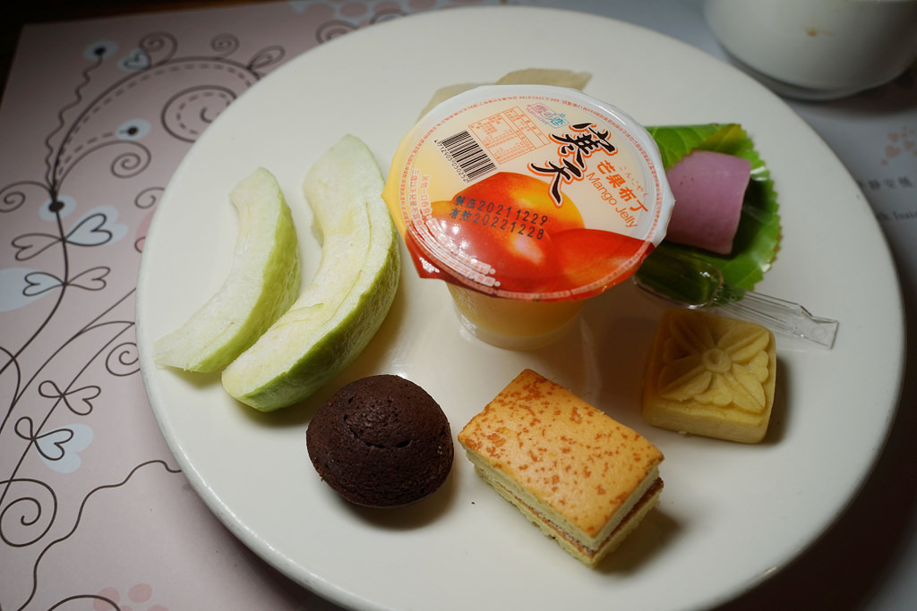 【嘉義住宿飯店推薦】下樓就是文化路夜市 豪華自助早餐吃到飽 蘭桂坊花園酒店 【嘉義住宿飯店推薦】下樓就是文化路夜市 豪華自助早餐吃到飽 蘭桂坊花園酒店