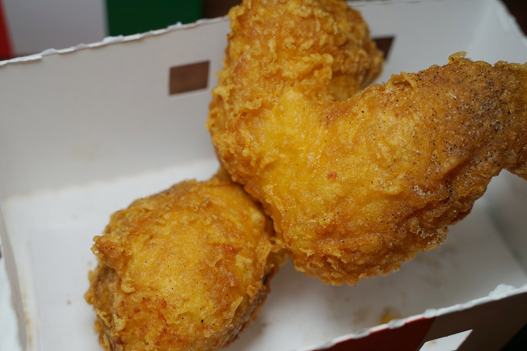 【中壢炸雞推薦】現點現炸超酥脆 義式+脆皮炸雞 拿坡里炸雞中壢新生店 【中壢炸雞推薦】現點現炸超酥脆 義式+脆皮炸雞 拿坡里炸雞中壢新生店