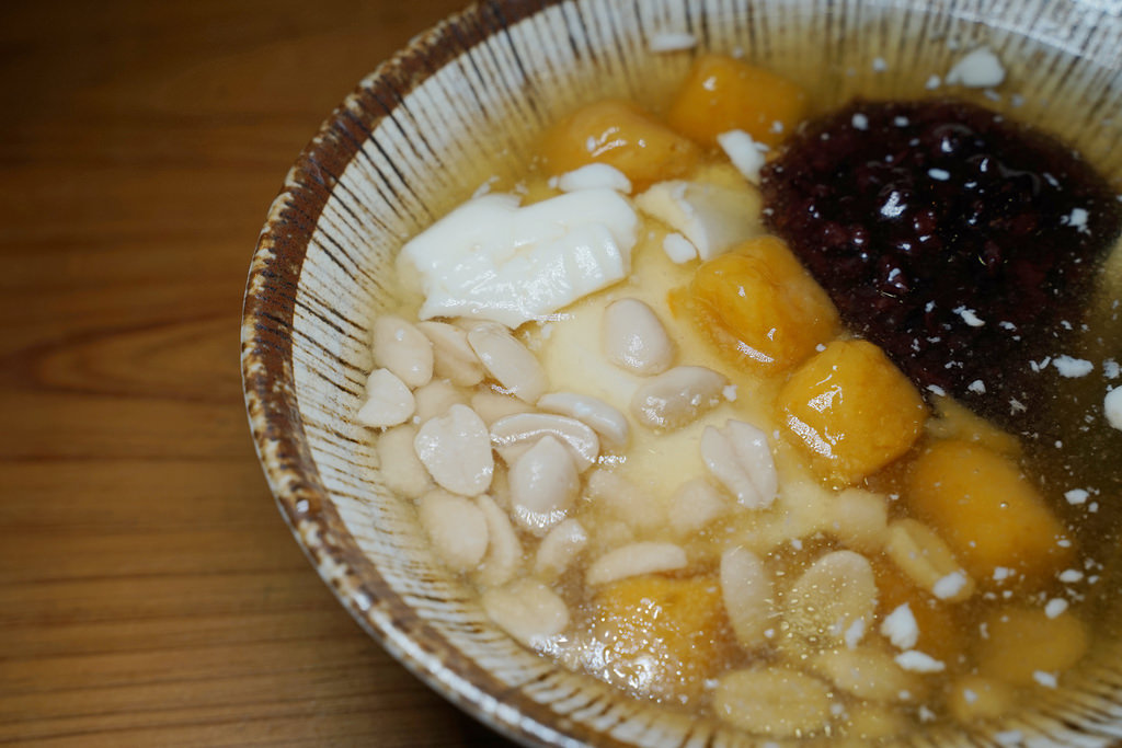 【台北內湖豆花推薦】美味糖水豆花 好吃配料超豐富 甜來春 【台北內湖豆花推薦】美味糖水豆花 好吃配料超豐富 甜來春