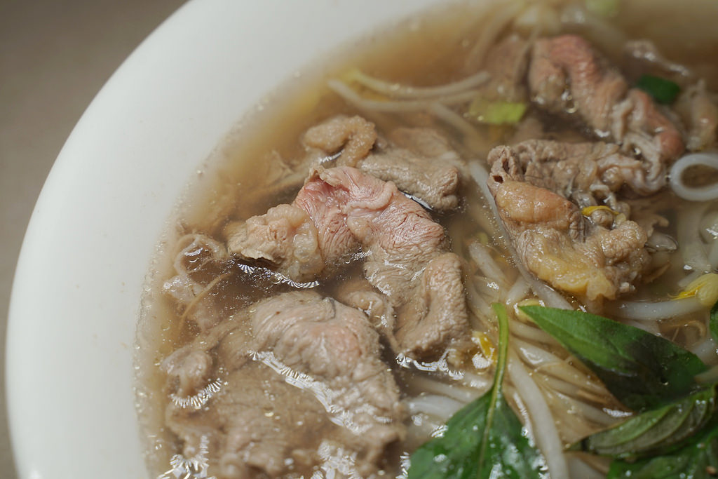【新竹越南料理推薦】新竹工研院美食好選擇 美味生菜春捲/法國麵包香茅雞肉 明昌越式餐館