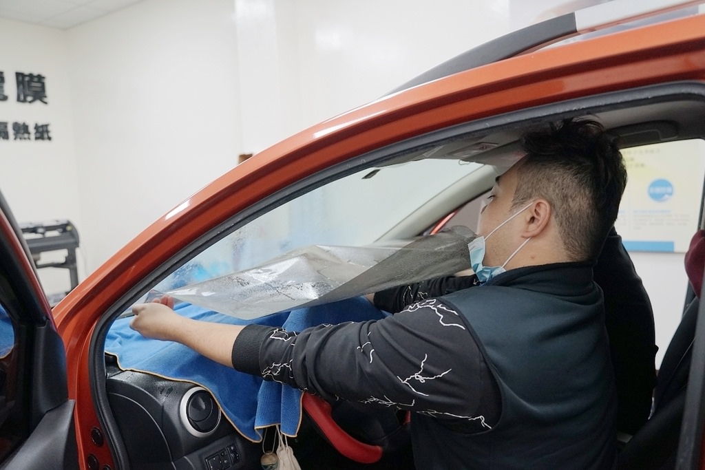 【桃園汽車隔熱紙推薦】Llumar龍膜隔熱紙 世界最大隔熱紙生產製造廠 宏昇汽車玻璃隔熱紙 【桃園汽車隔熱紙推薦】Llumar龍膜隔熱紙 世界最大隔熱紙生產製造廠 宏昇汽車玻璃隔熱紙