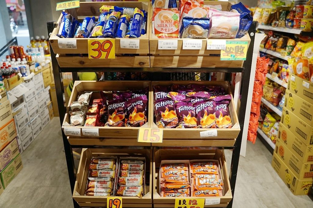 【台中零食專賣店】不用出國也能買到日韓零食 人氣團購進口零食通通有 獅賣特進口零食專賣outlet青海店 【台中零食專賣店】不用出國也能買到日韓零食 人氣團購進口零食通通有 獅賣特進口零食專賣outlet青海店
