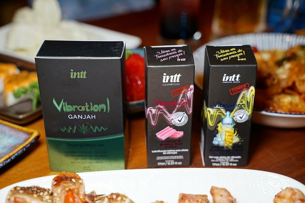 【情趣潤滑液推薦】老司機專用【巴西 Intt Vibration 爆跳式高潮液】大麻籽油/泡泡糖/伏特加激情凝露 【情趣潤滑液推薦】老司機專用【巴西 Intt Vibration 爆跳式高潮液】大麻籽油/泡泡糖/伏特加激情凝露