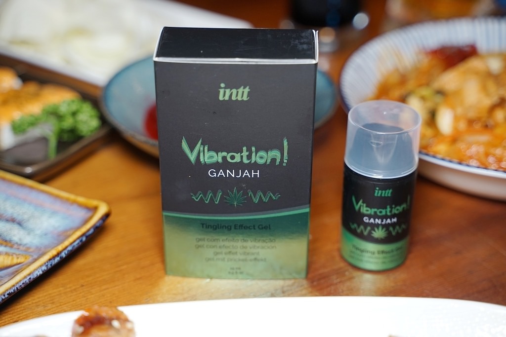 【情趣潤滑液推薦】老司機專用【巴西 Intt Vibration 爆跳式高潮液】大麻籽油/泡泡糖/伏特加激情凝露 【情趣潤滑液推薦】老司機專用【巴西 Intt Vibration 爆跳式高潮液】大麻籽油/泡泡糖/伏特加激情凝露