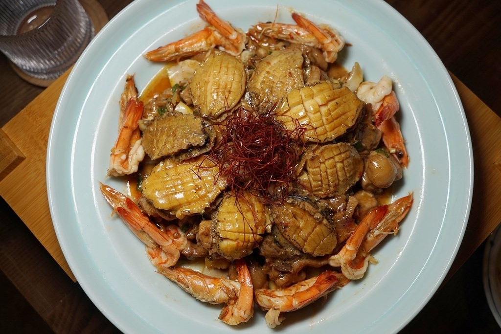 【台北晴光商圈美食推薦】全台北最濃郁黃金雞湯 全預約制高CP值私廚無菜單料理 春韭晴光店 【台北晴光商圈美食推薦】全台北最濃郁黃金雞湯 全預約制高CP值私廚無菜單料理 春韭晴光店